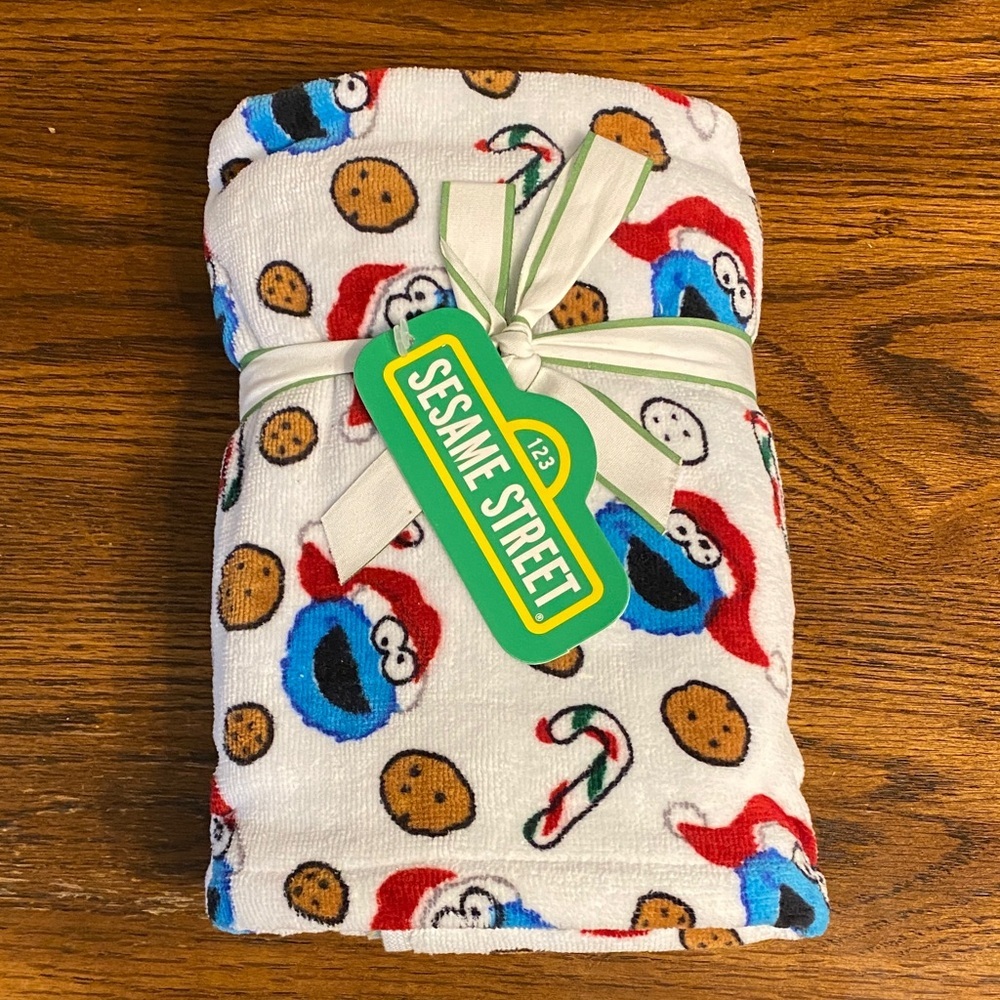 Sesame Street Cookie Monster Hand Towels blue & red